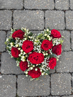 Closed Heart Loose Flower Tribute