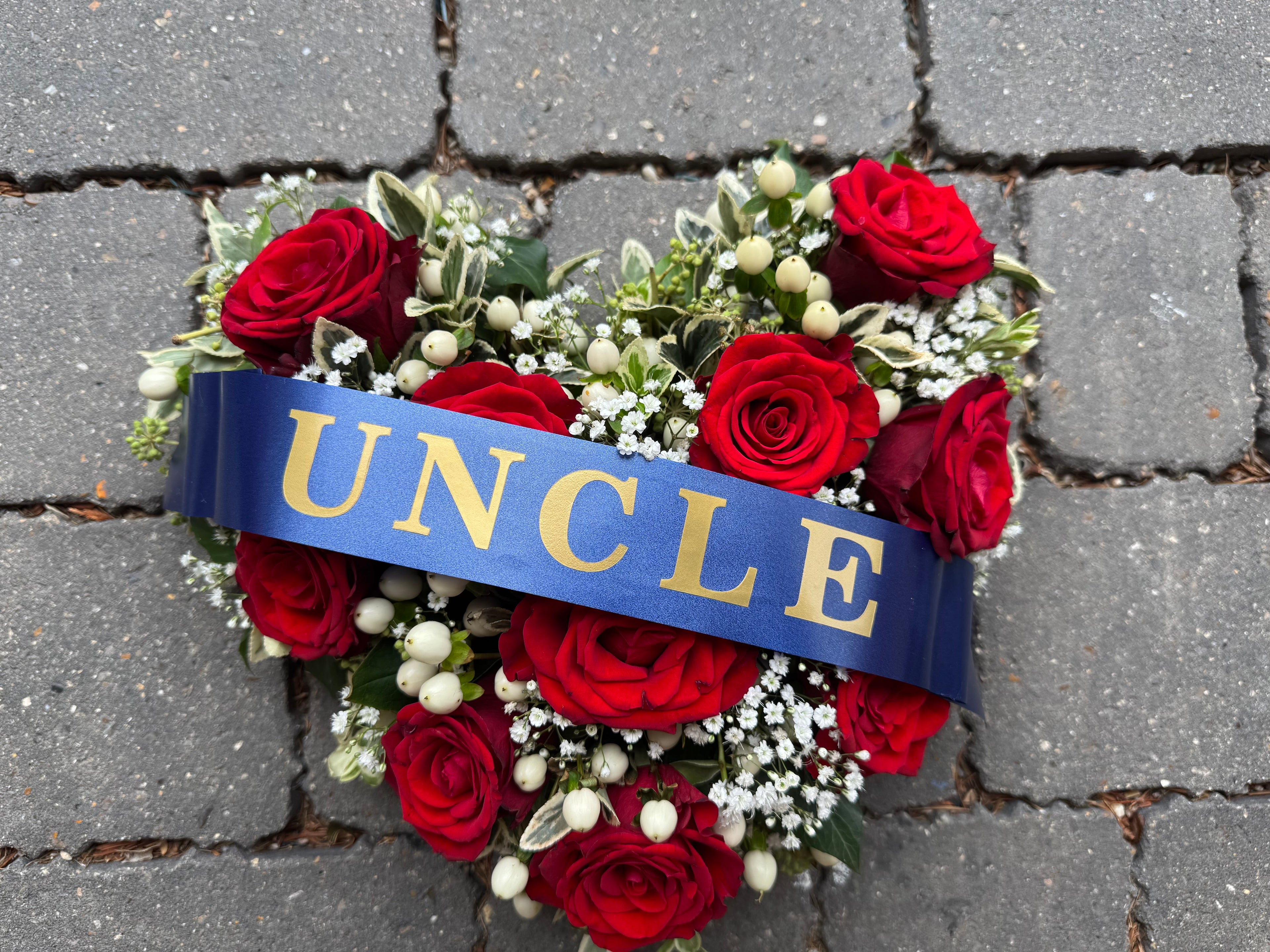 Closed Heart Loose Flower Tribute